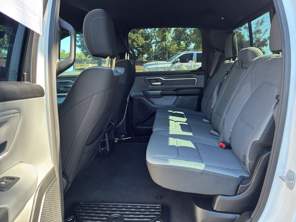 2021 RAM 1500 Big Horn Crew Cab 4x4 6'4" Box