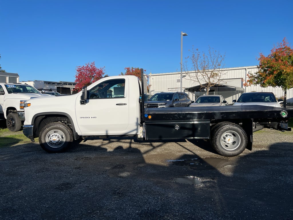 2025 Chevrolet Silverado 3500 HD Chassis Cab Work Truck