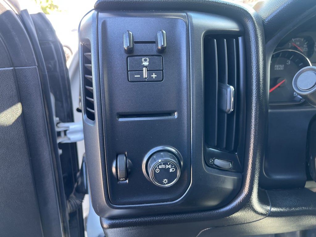 2019 Chevrolet Silverado 3500 HD Chassis Cab WT
