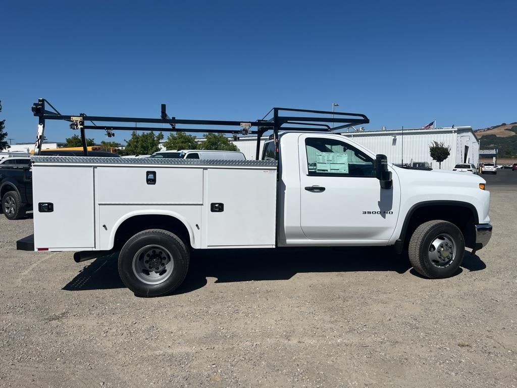 2025 Chevrolet Silverado 3500 HD Chassis Cab Work Truck
