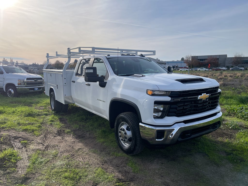 2025 Chevrolet Silverado 3500 HD Chassis Cab Work Truck