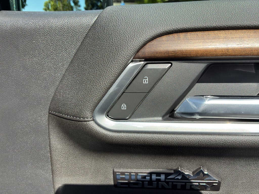 2025 Chevrolet Silverado 1500 High Country