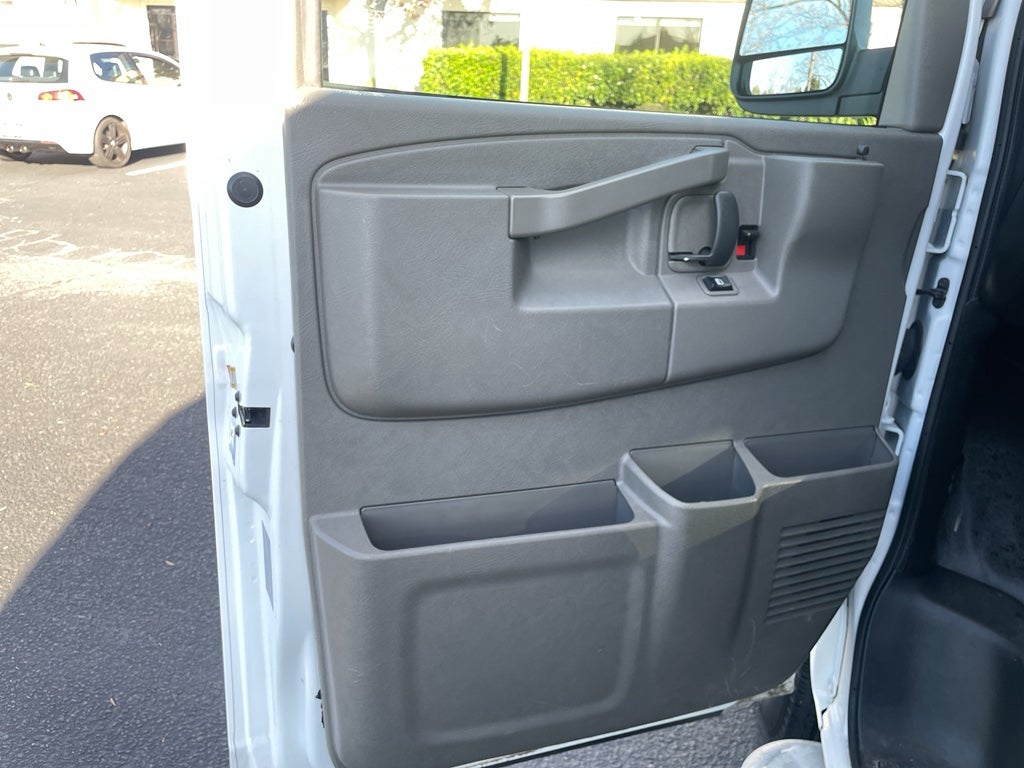 2024 Chevrolet Express Cargo 2500 WT