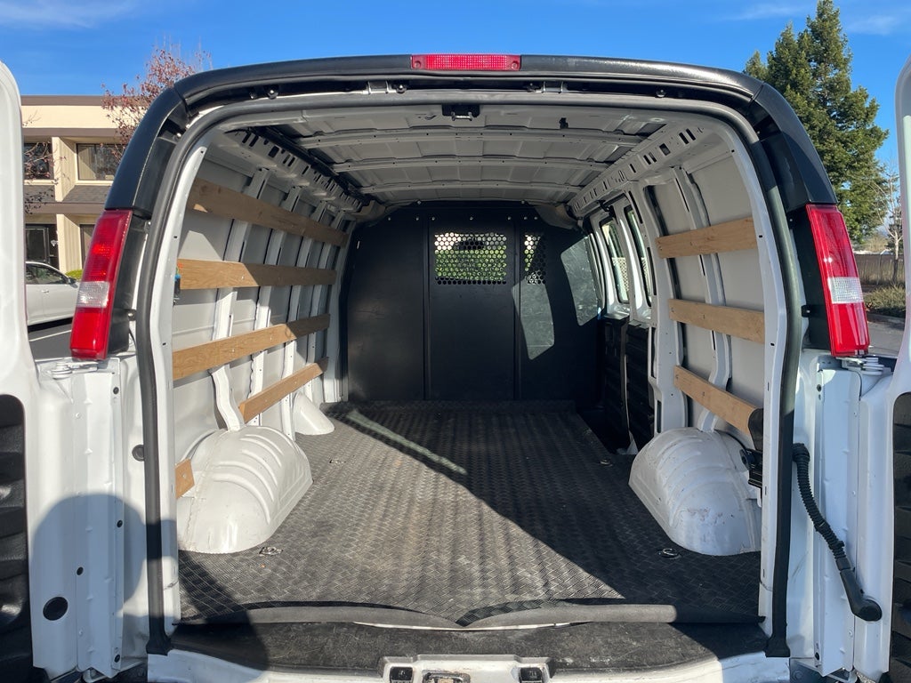 2024 Chevrolet Express Cargo 2500 WT