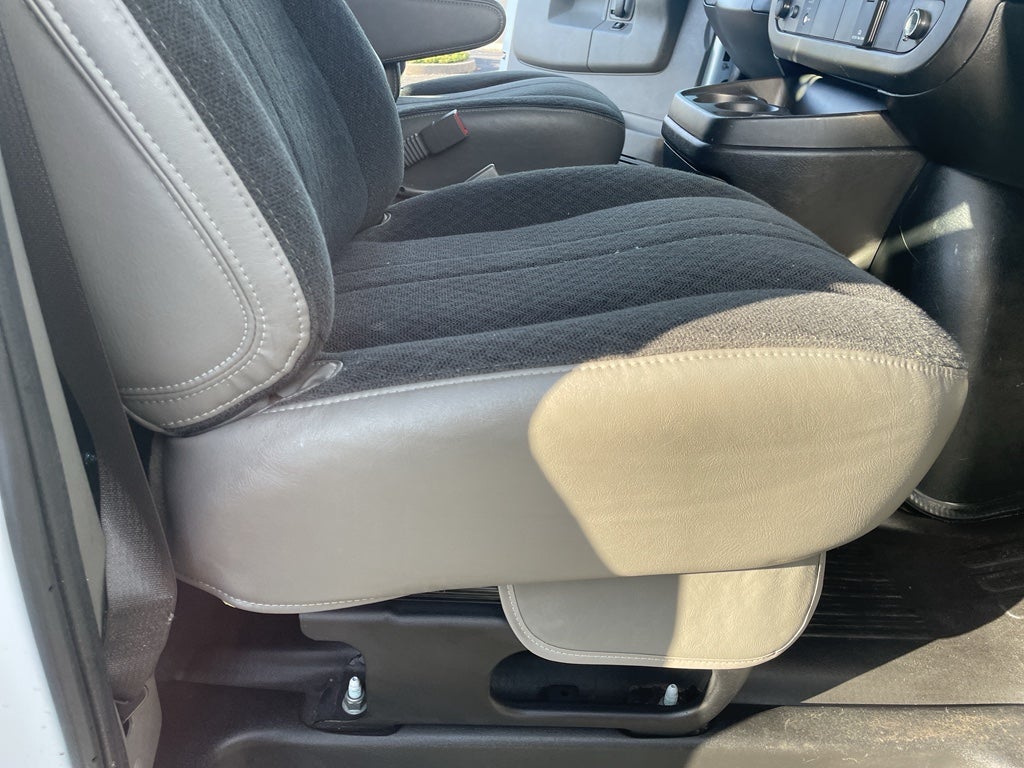 2024 Chevrolet Express Cargo 2500 WT