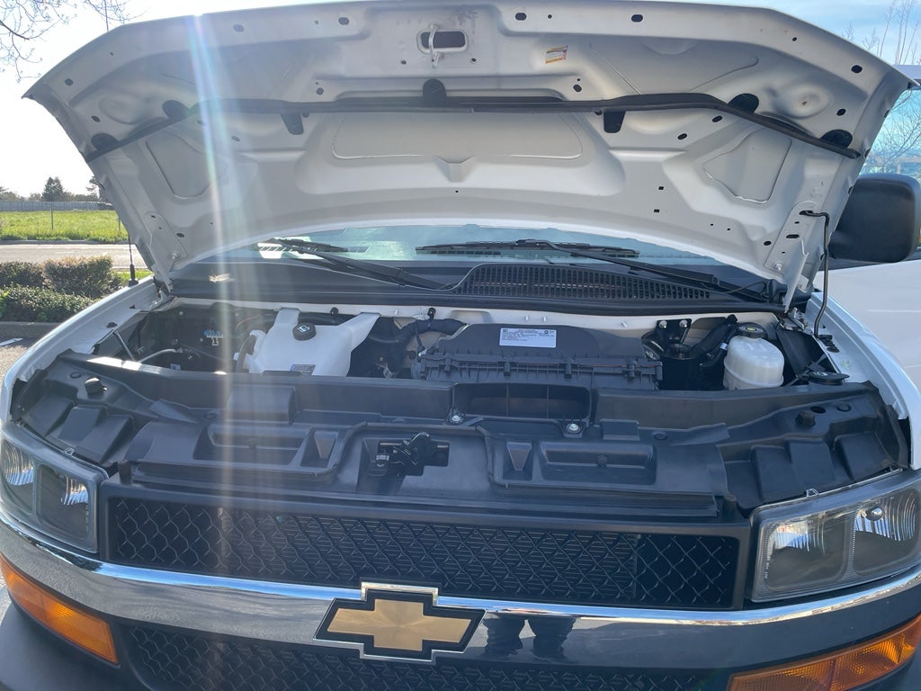 2024 Chevrolet Express Cargo 2500 WT