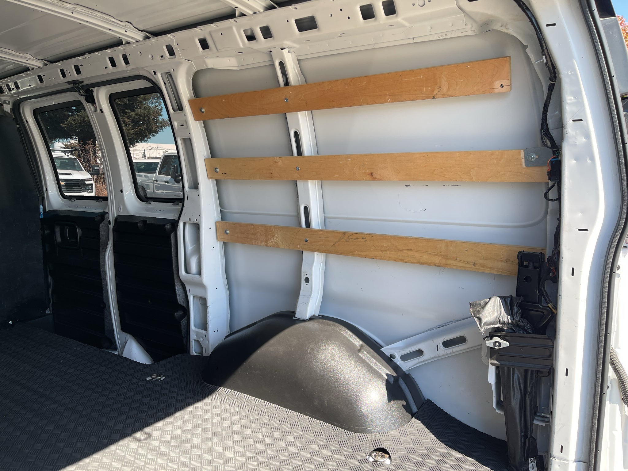 2023 Chevrolet Express Cargo 2500 RWD 2500 Regular Wheelbase WT