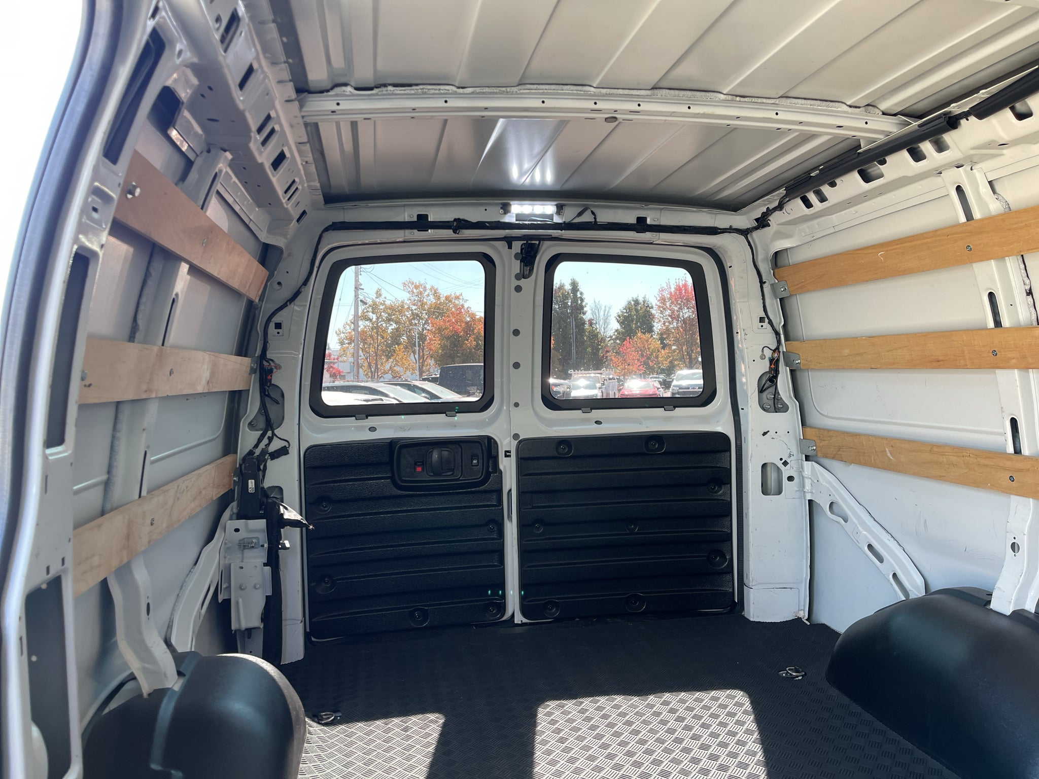 2023 Chevrolet Express Cargo 2500 RWD 2500 Regular Wheelbase WT
