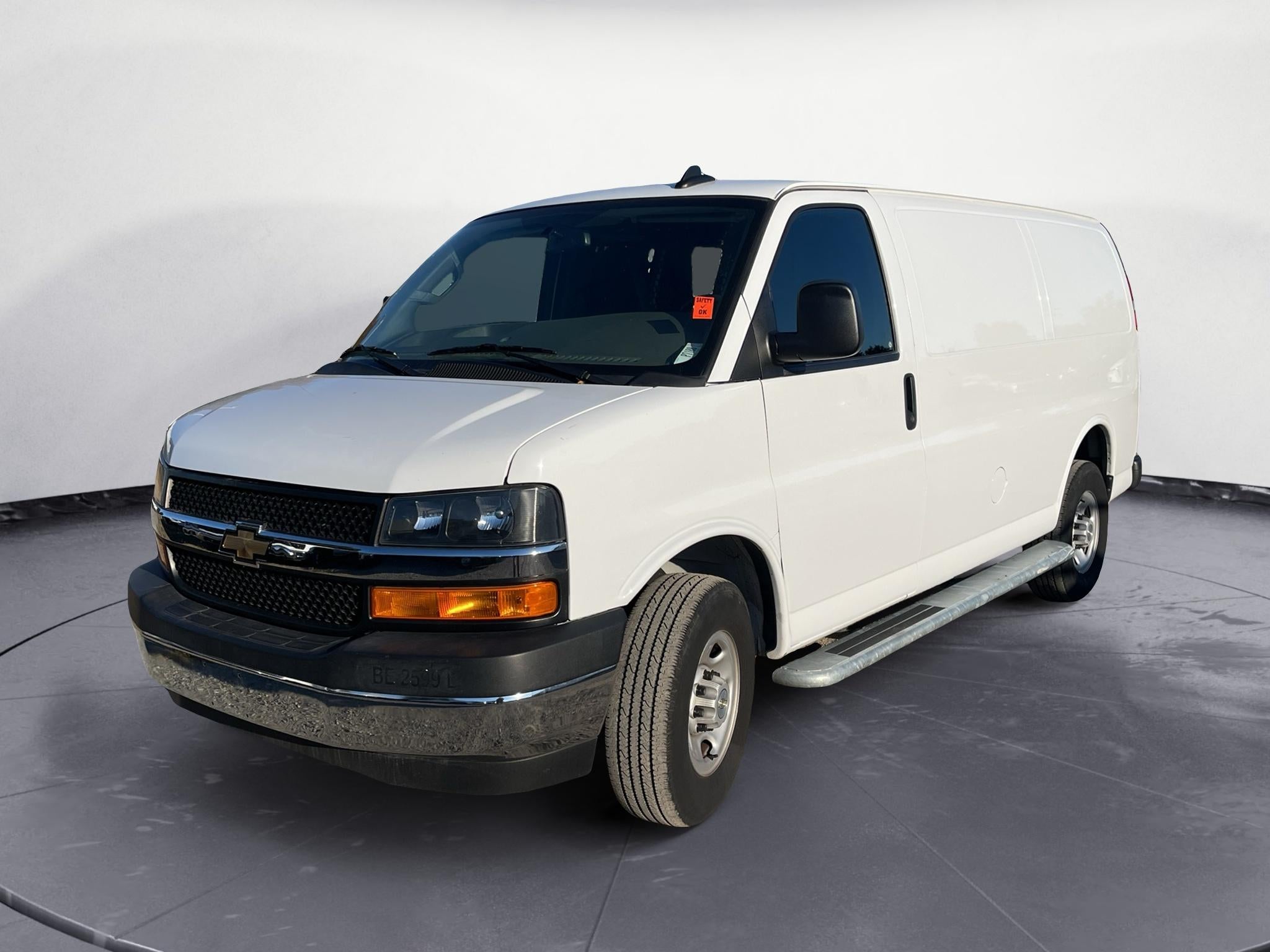 2024 Chevrolet Express Cargo 2500 WT