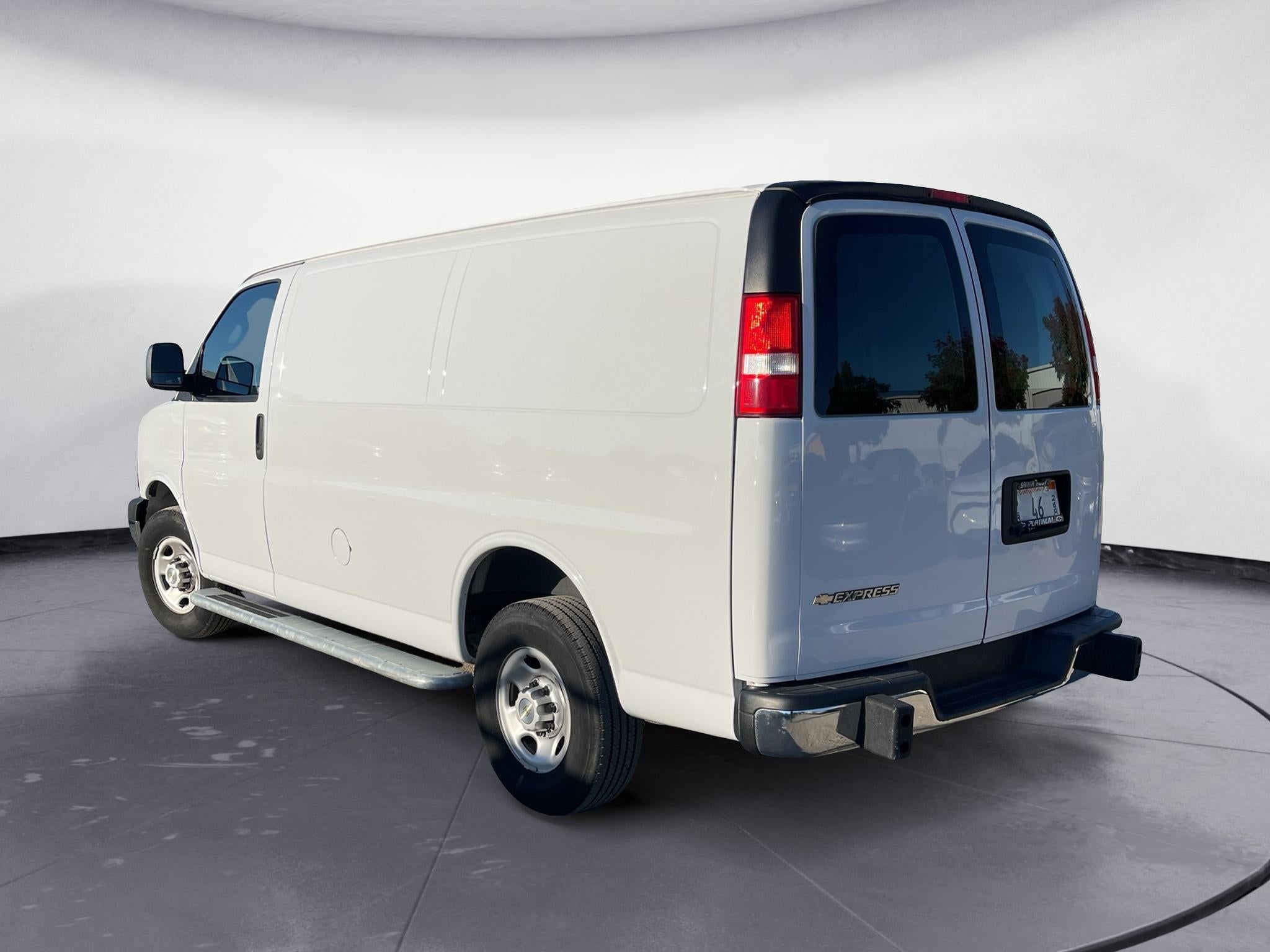 2024 Chevrolet Express Cargo 2500 WT