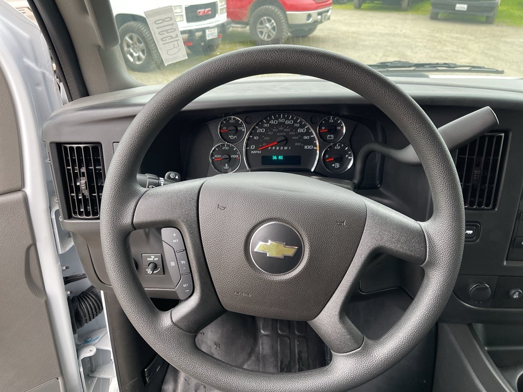2025 Chevrolet Express Cargo 2500 WT