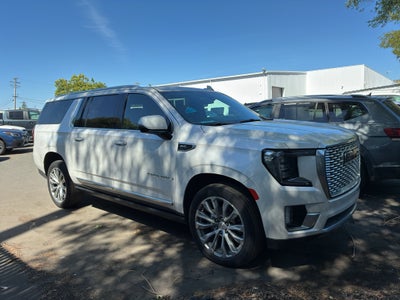 2022 GMC Yukon XL Denali