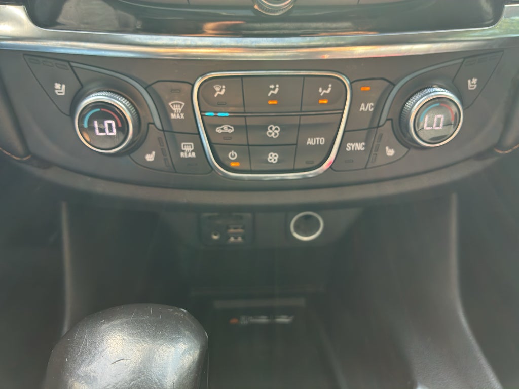 2021 Chevrolet Traverse Premier