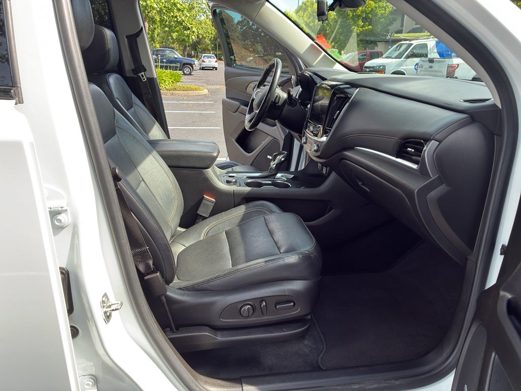 2021 Chevrolet Traverse Premier
