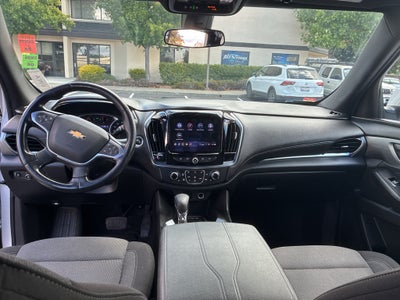 2022 Chevrolet Traverse LT Cloth