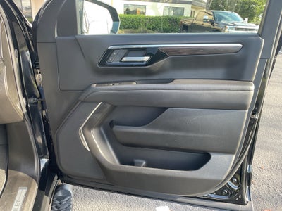 2025 Chevrolet Suburban Z71