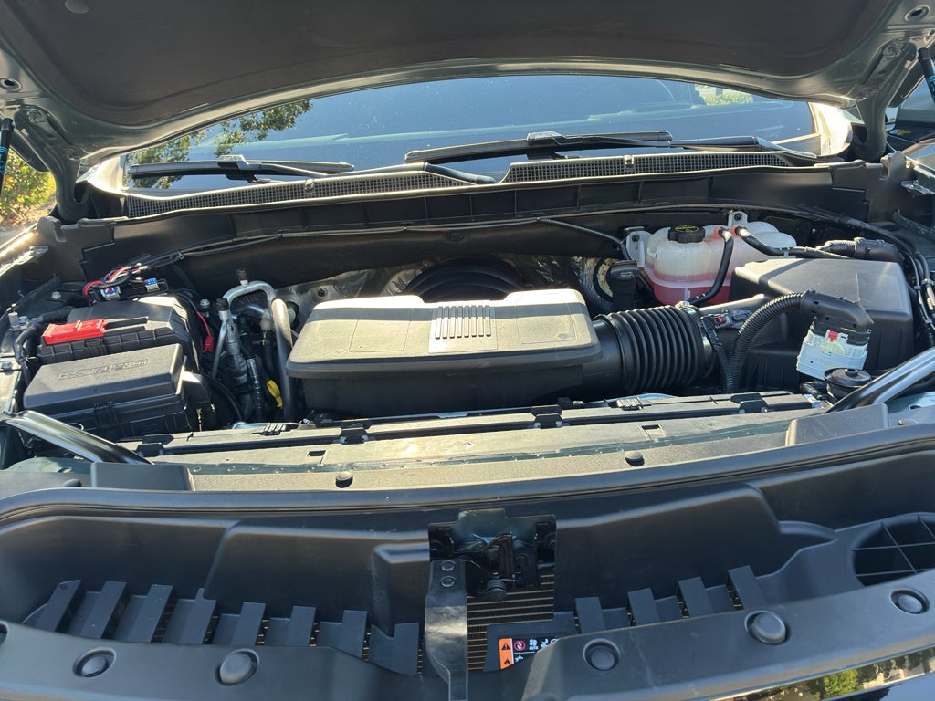 2025 Chevrolet Tahoe RST