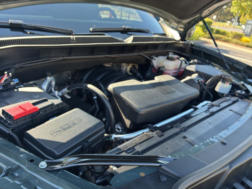 2025 Chevrolet Tahoe RST