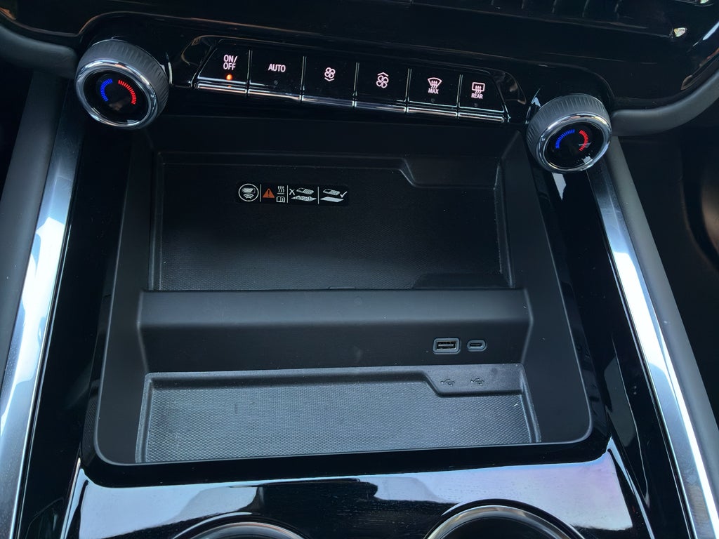 2025 Chevrolet Tahoe RST