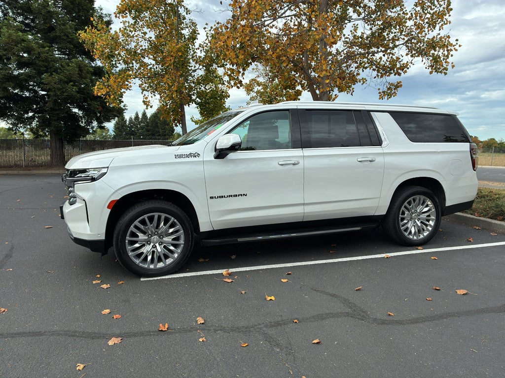 2023 Chevrolet Suburban High Country