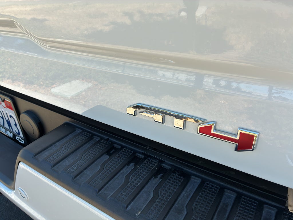 2023 GMC Sierra 1500 AT4