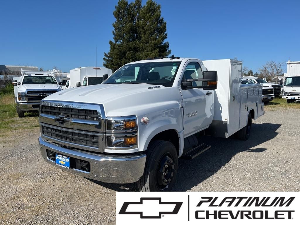 2023 Chevrolet Silverado 5500 HD Work Truck