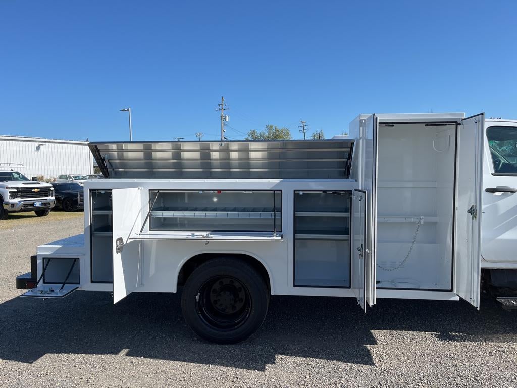 2023 Chevrolet Silverado 5500 HD Work Truck