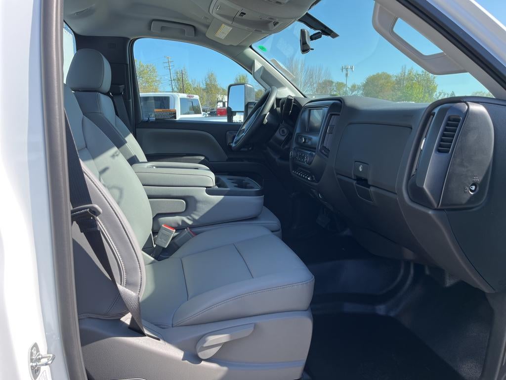 2023 Chevrolet Silverado 5500 HD Work Truck