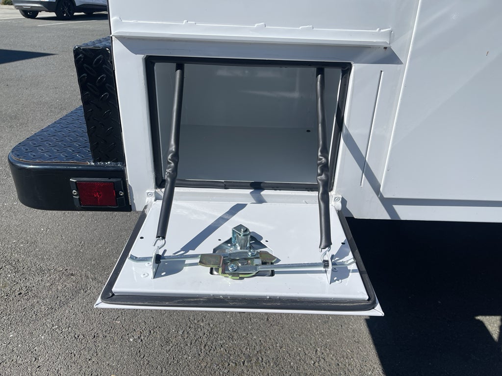 2023 Chevrolet Silverado 5500 HD Work Truck