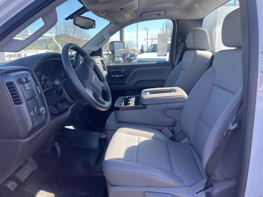 2023 Chevrolet Silverado 5500 HD Work Truck