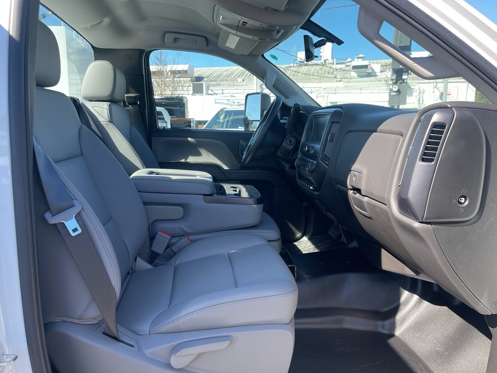 2023 Chevrolet Silverado 5500 HD Work Truck