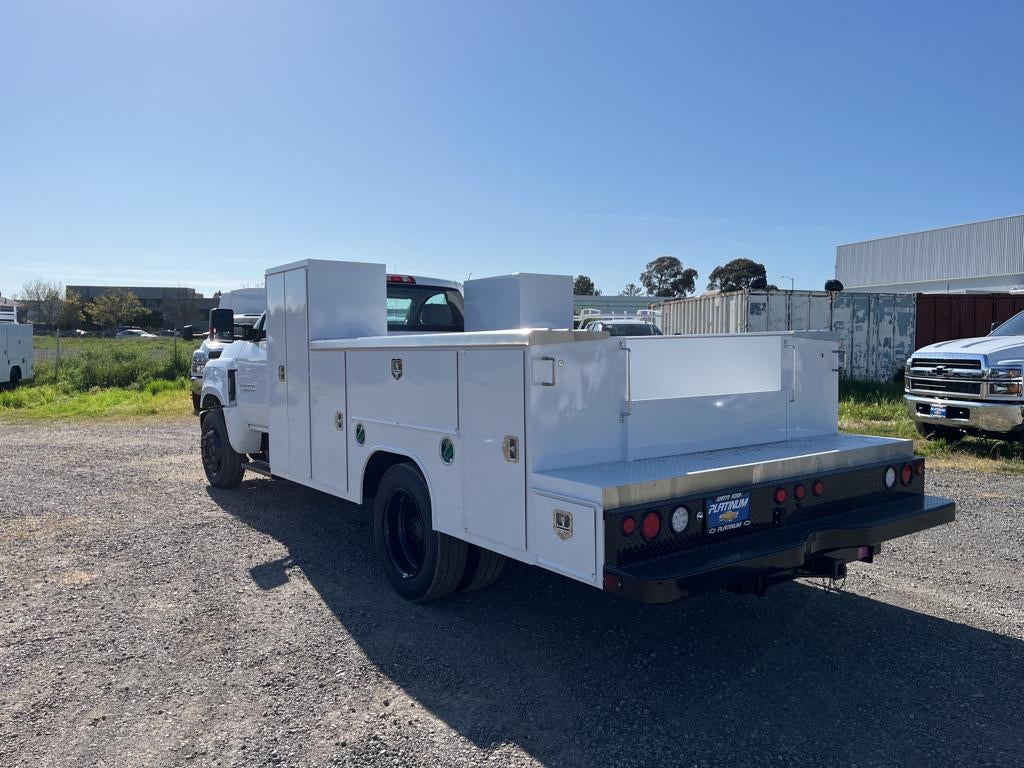 2023 Chevrolet Silverado 5500 HD Work Truck