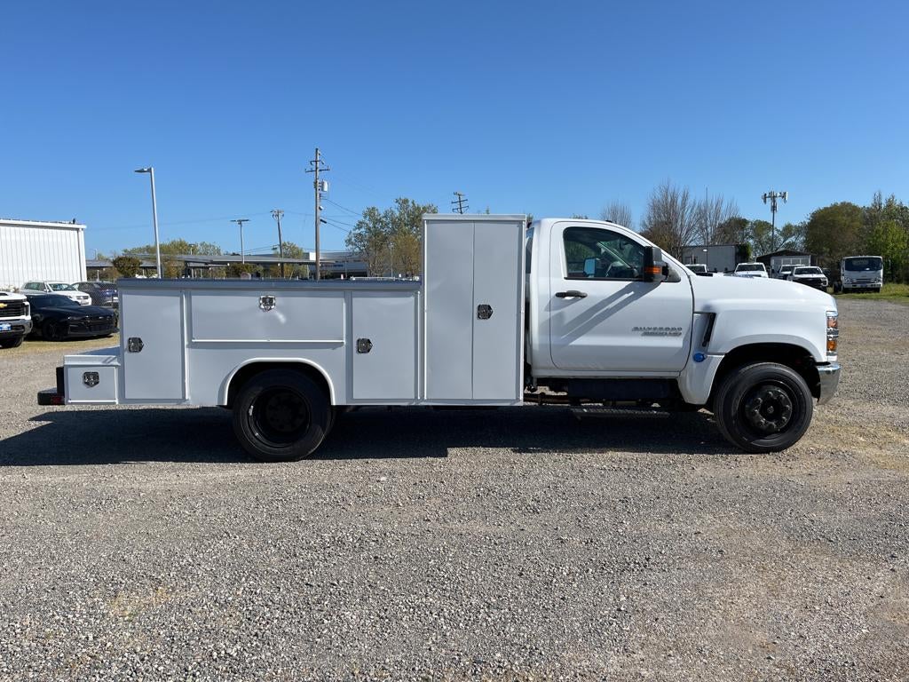 2023 Chevrolet Silverado 5500 HD Work Truck