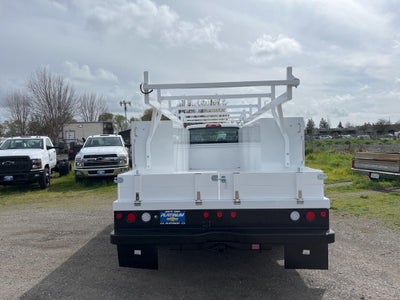 2023 Chevrolet Silverado 5500 HD Work Truck