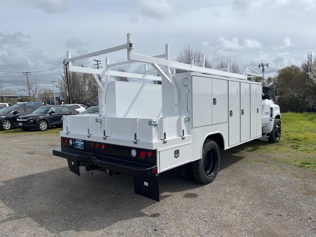 2023 Chevrolet Silverado 5500 HD Work Truck