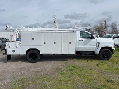 2023 Chevrolet Silverado 5500 HD Work Truck