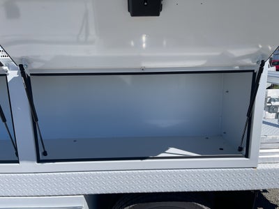 2023 Chevrolet Silverado 5500 HD Work Truck