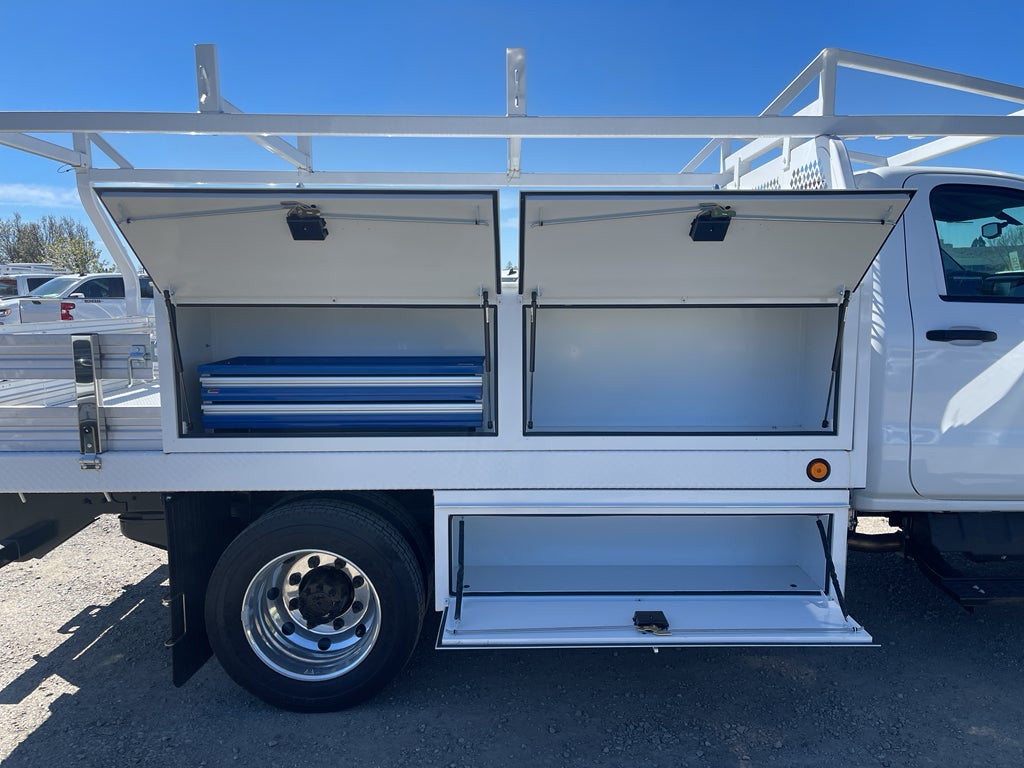 2023 Chevrolet Silverado 5500 HD Work Truck