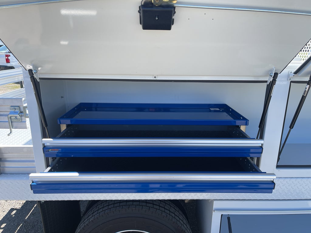 2023 Chevrolet Silverado 5500 HD Work Truck