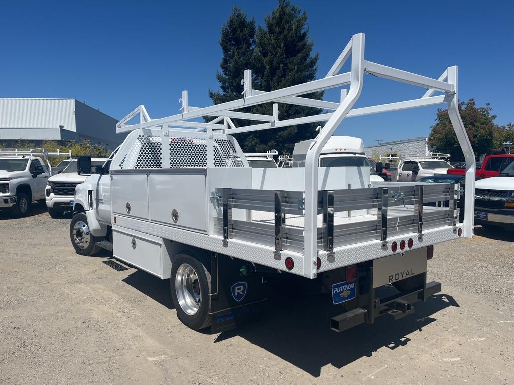 2023 Chevrolet Silverado 5500 HD Work Truck