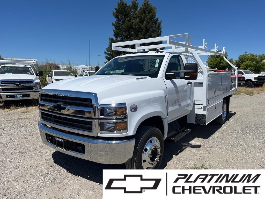 2023 Chevrolet Silverado 5500 HD Work Truck