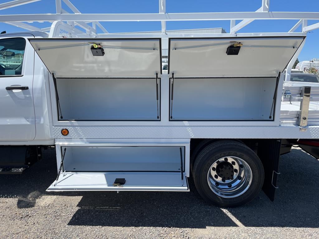 2023 Chevrolet Silverado 5500 HD Work Truck