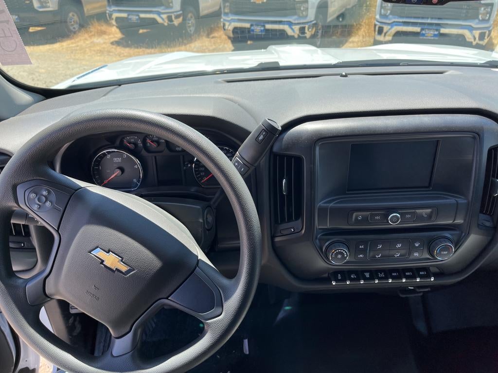 2023 Chevrolet Silverado 5500 HD Work Truck