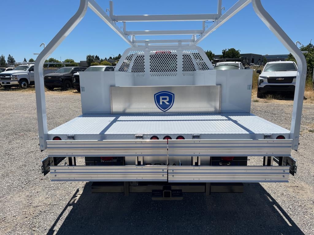 2023 Chevrolet Silverado 5500 HD Work Truck