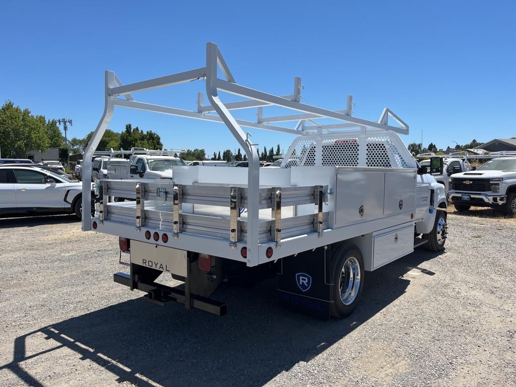 2023 Chevrolet Silverado 5500 HD Work Truck