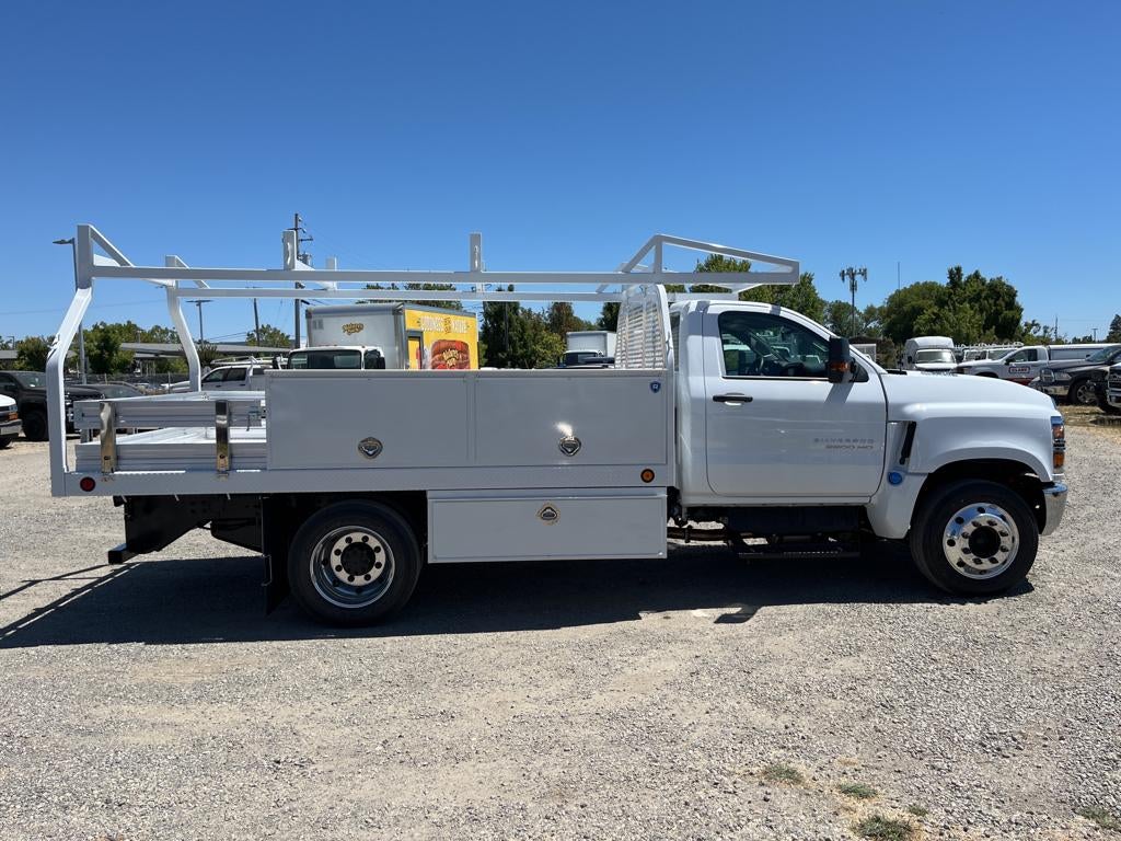 2023 Chevrolet Silverado 5500 HD Work Truck