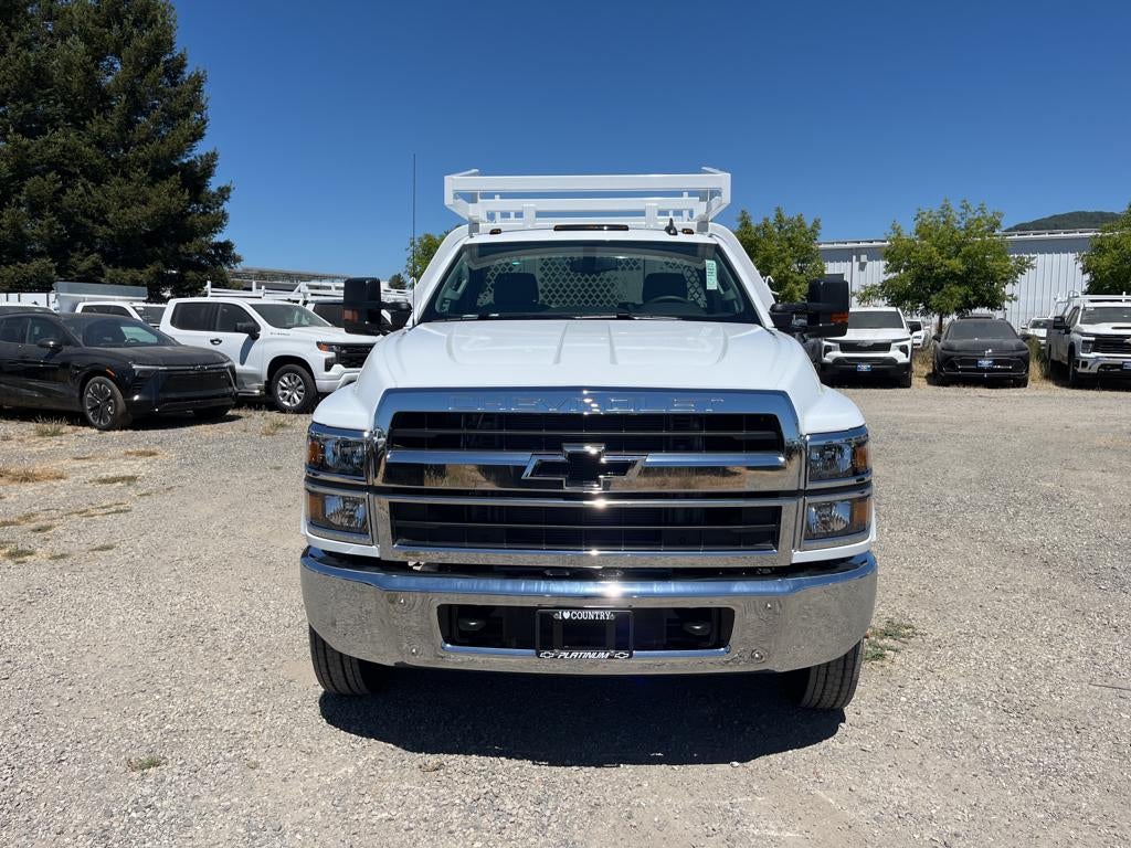 2023 Chevrolet Silverado 5500 HD Work Truck
