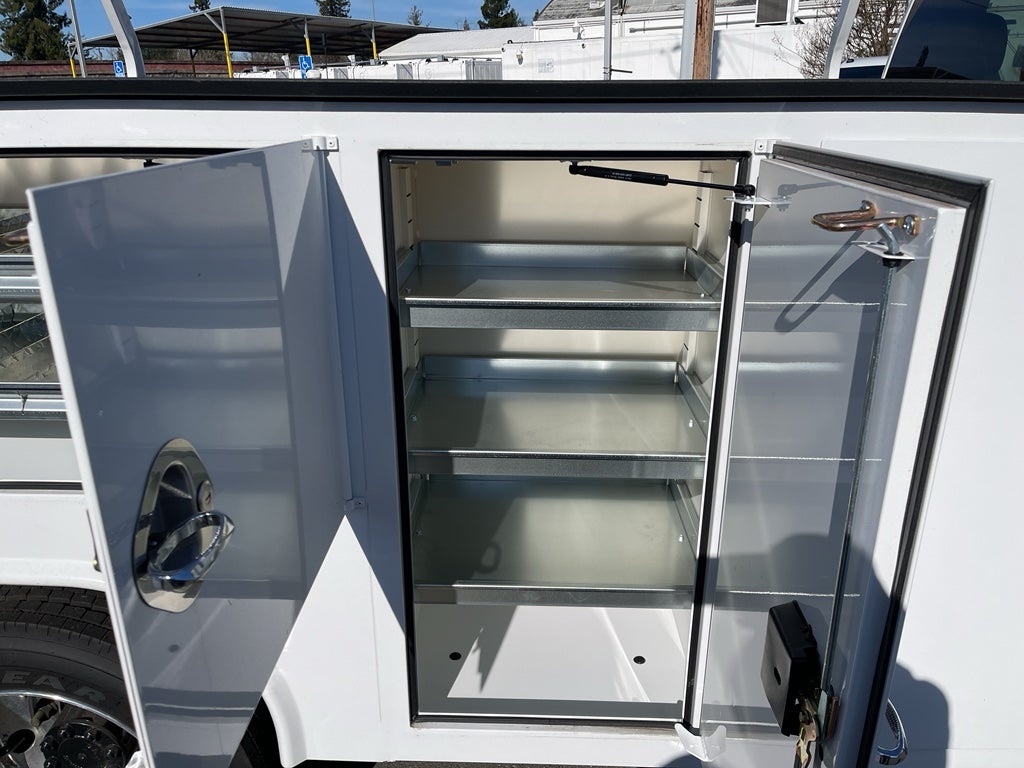 2023 Chevrolet Silverado 5500 HD Work Truck