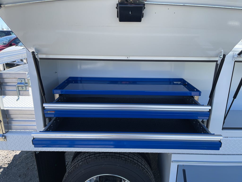 2023 Chevrolet Silverado 5500 HD Work Truck