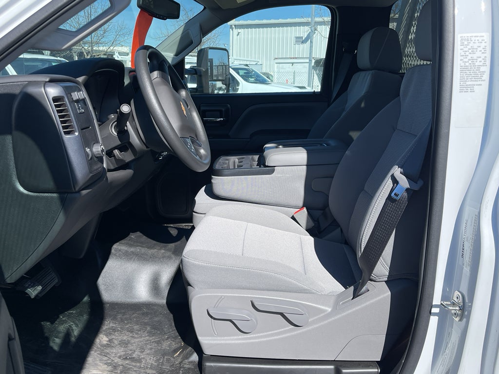 2023 Chevrolet Silverado 5500 HD Work Truck